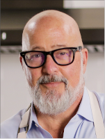 Andrew Zimmern headshot